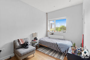 Photo 13- click for photo gallery